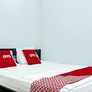 Oyo 91720 Hotel Yotowawa Nearbukit Cinta